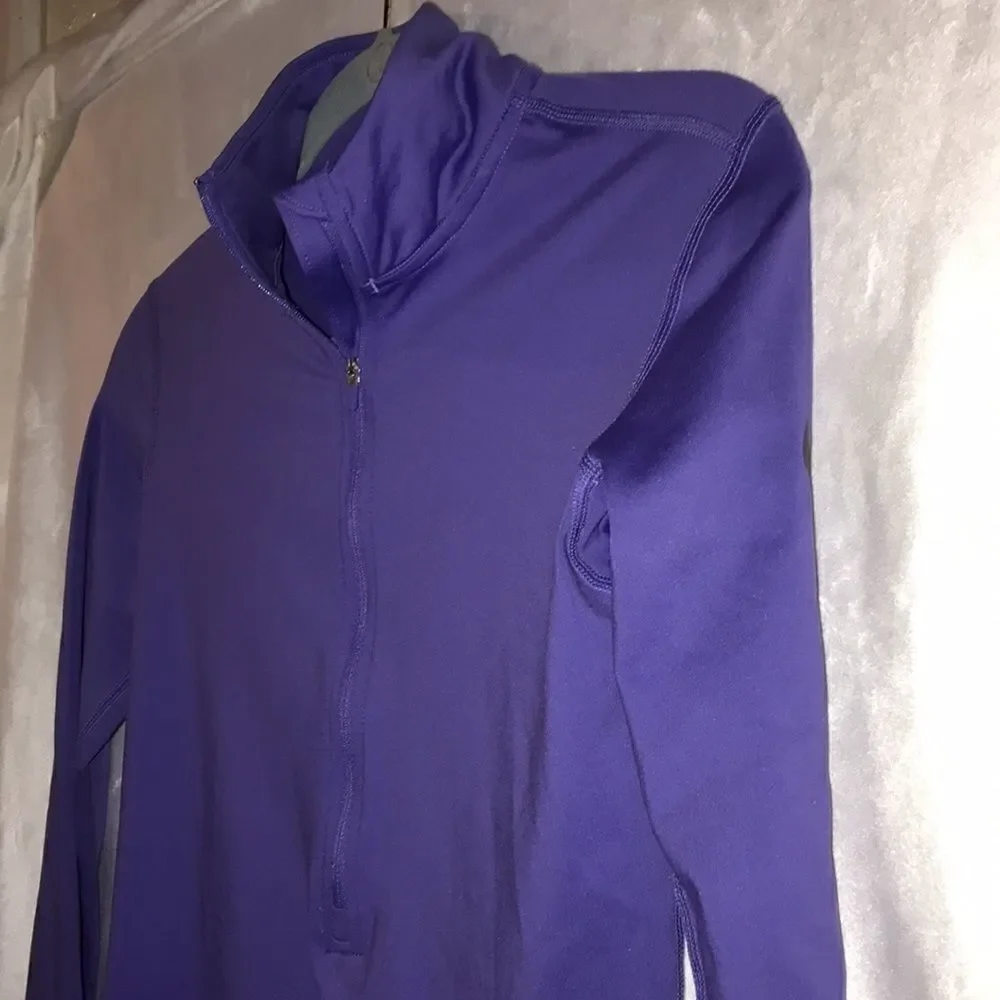 Nike Pro Dri-FIT Womens Quarter Zip Long Sleeve Mock Neck Purple Top Small